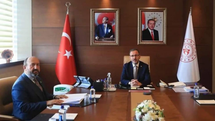 AK Parti'li Kavuncu: 'Gençlerimiz, güçlü Türkiye'yi 2053 ve 2071 vizyonlarımıza ulaştıracak yegane güçtür'