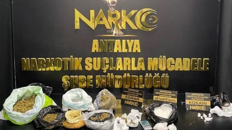 Antalya polisi, uyuşturucu tacirlerine bayram yaptırmadı