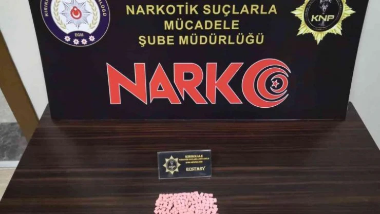 Aracında uyuşturucu madde ele geçirilen şahıs tutuklandı