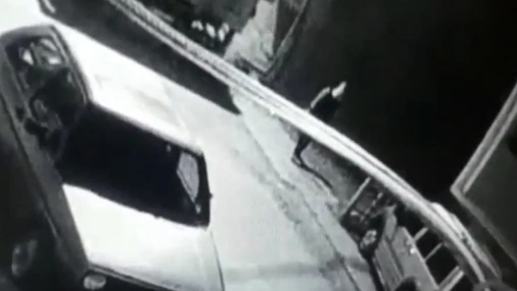 Avcılar'da evlerden 12 adet cep telefonu çalan hırsız tutuklandı