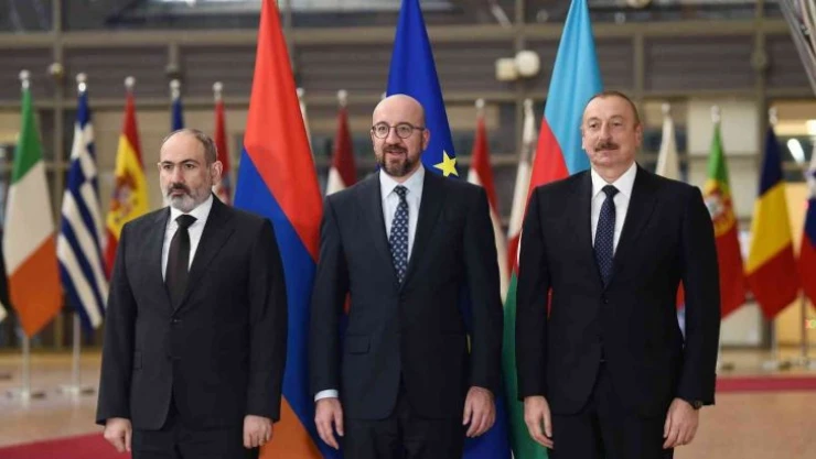 Azerbaycan, Ermenistan ve AB arasındaki üçlü toplantı 5 saat sürdü