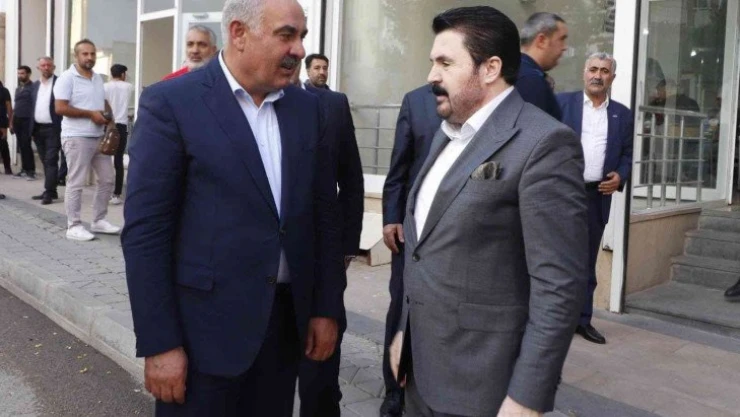 Başkan Sayan, Uçar ailesine taziye ziyaretinde bulundu