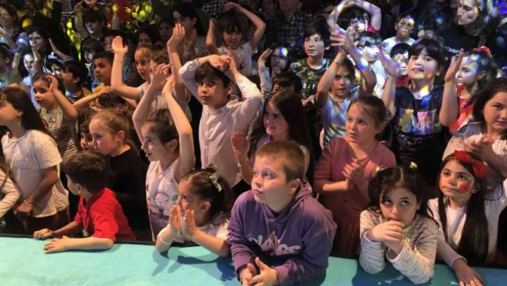 Beyoğlu'nda 23 Nisan coşkusu