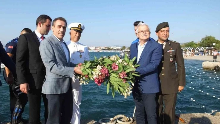 Burhaniye'de 5 plaja törenle mavi bayrak asıldı