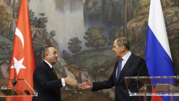 Çavuşoğlu, Rus mevkidaşı Lavrov ile Ukrayna meselesini görüştü