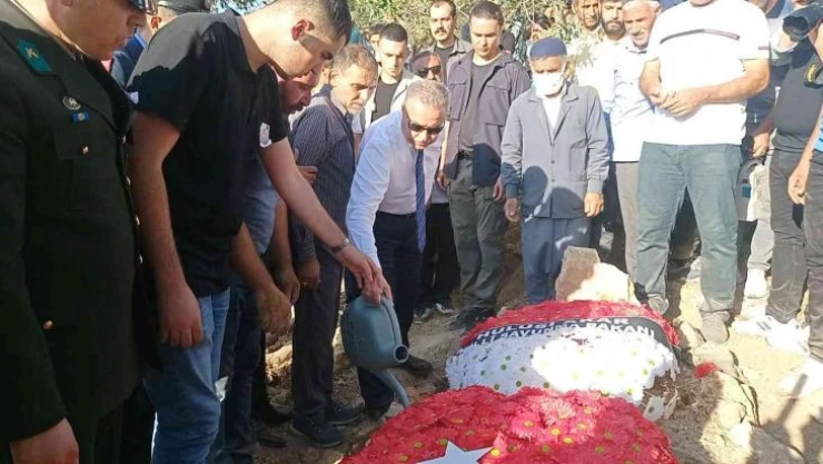 Diyarbakırlı şehit son yolculuğuna uğurlandı