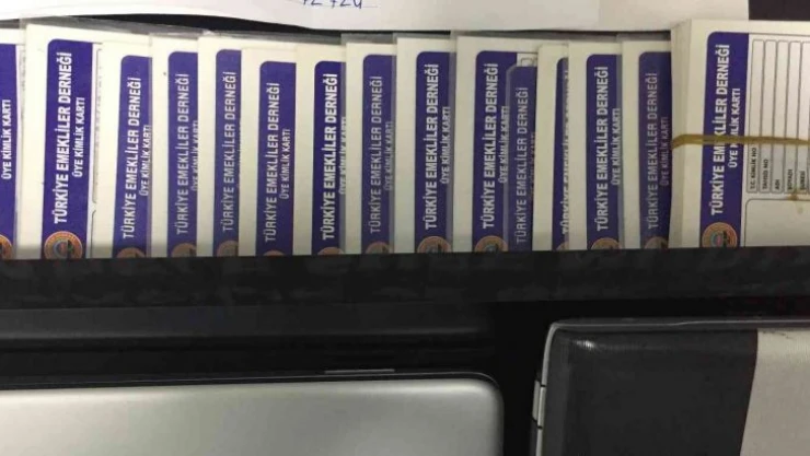 Emekli derneğinden emekliye odun kömür kazığı