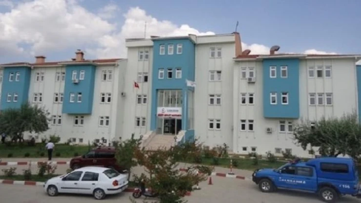 Gübretaş'a ait altın madeni sahasında 30 işçi gıda zehirlenmesi şüphesiyle tedavi altına alındı