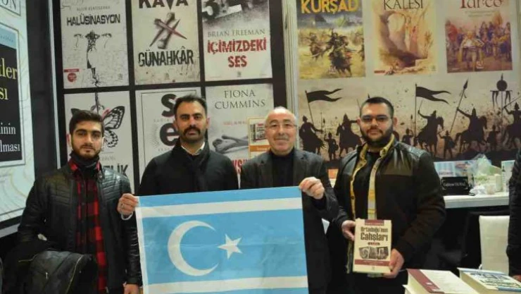 Hakkı Öznur'un 'Ortadoğu'nun Cahşları' eserine yoğun ilgi