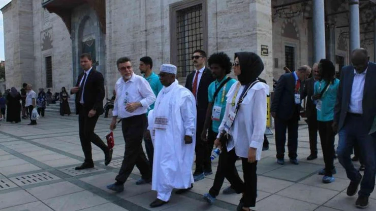 İİT Genel Sekreteri Taha'dan Mevlana Müzesi'ne ziyaret