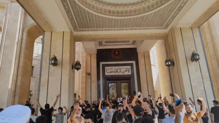 Irak'ta sokağa çıkma yasağı ilan edildi