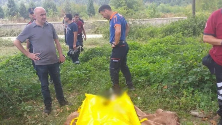 Kafasını taşa çarpıp çaya düştü, cansız bedeni bulundu