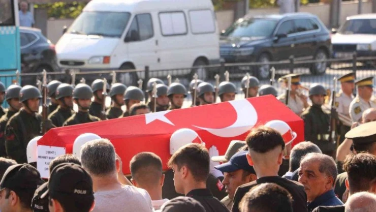 Kahramanmaraşlı şehit son yolculuğuna uğurlandı