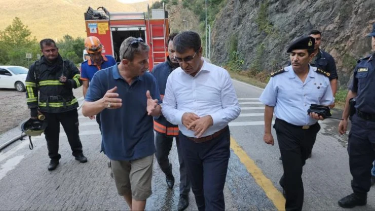 Karabük'te faciadan dönüldü: Alev alan mikserin patlama anları kamerada