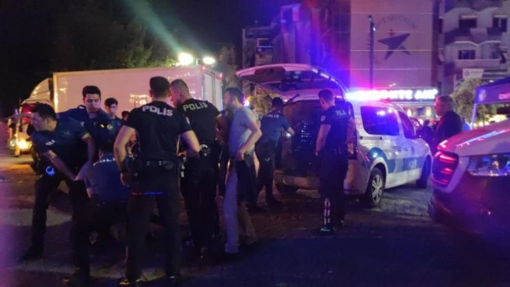 Konserde çevreye rahatsızlık veren 2 şahıs gözaltına alındı