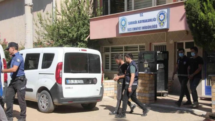 Kovalamaca sonucu yakalanan araçtan uyuşturucu çıktı