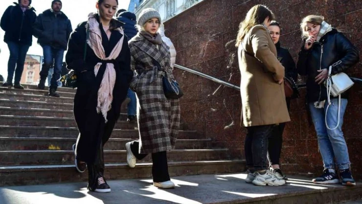 Lviv'de halk sirenlerin ardından alt geçide sığındı