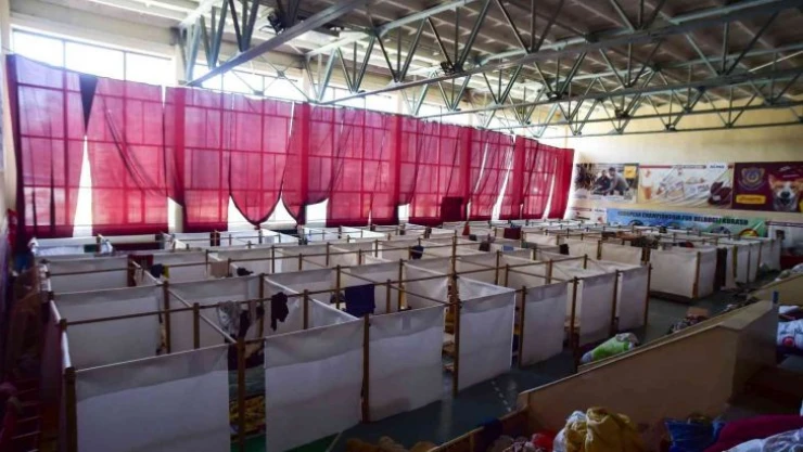 Lviv Veterinerlik Fakültesi yüzlerce sivile ev sahipliği yapıyor