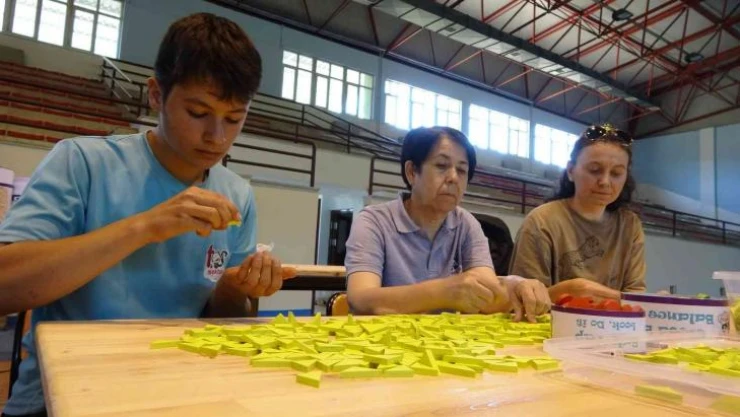 Meslek lisesi öğrencilerinin ürettiği ahşap oyuncaklara Suudi Arabistan'dan bayilik talebi