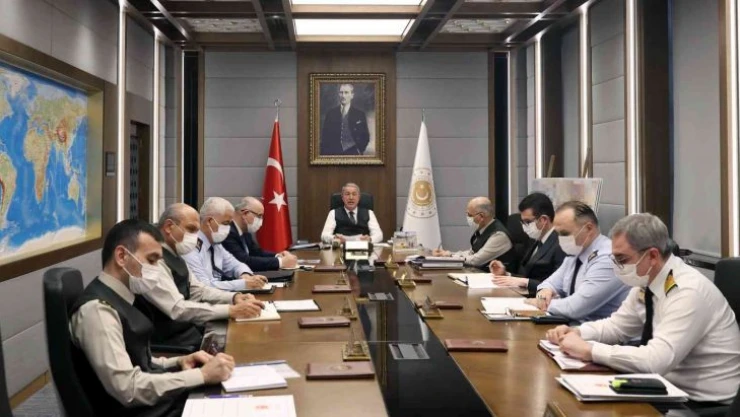 Milli Savunma Bakanı Akar'dan 'mayın' açıklaması