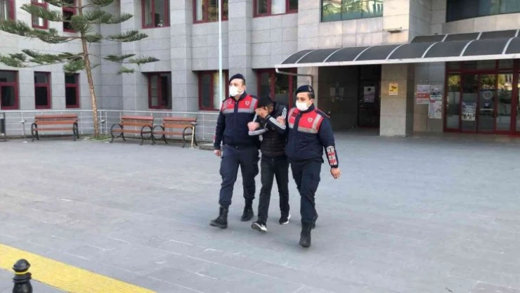 Ninesinin küpesini satıp ölümle tehdit eden torun tutuklandı