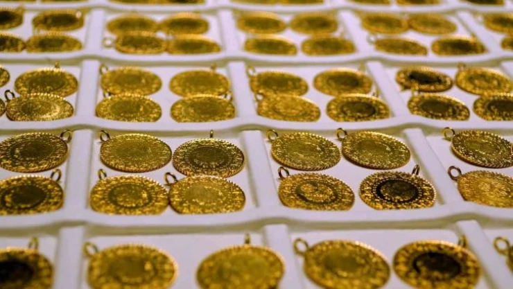 Ons altın 2 yılın en düşük seviyesinde