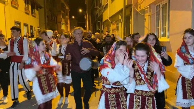 Rumeli ezgileriyle sahura kaldırdılar