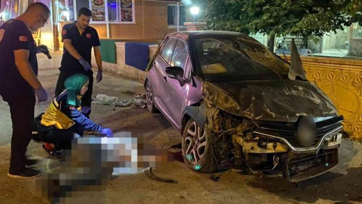 Samsun'da kazada araçtan fırlayan sürücü hayatını kaybetti