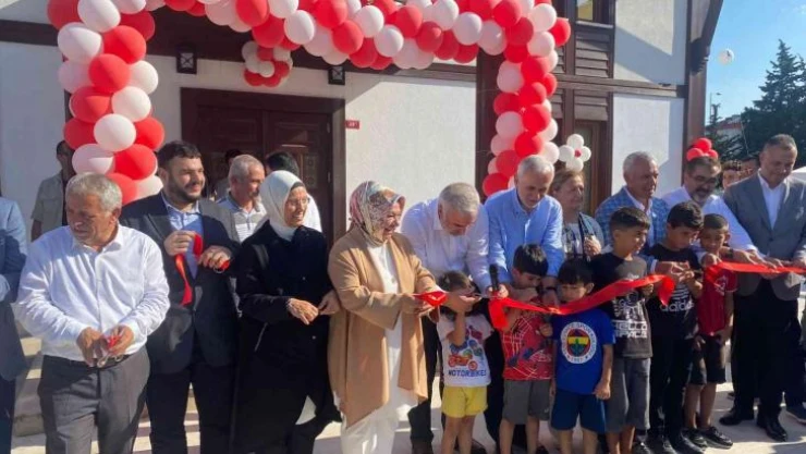 Sancaktepe'de 'Yenidoğan Sosyal Tesisi' hizmete açıldı