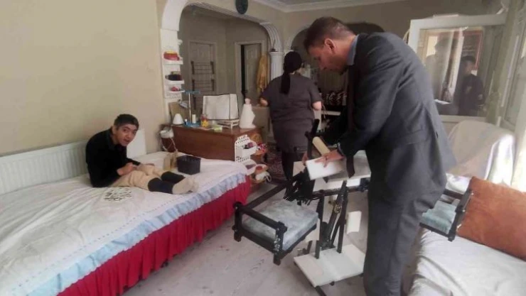 Teknolojik öğrenciler, engellilerin hayatını kolaylaştıracak cihaz yaptı