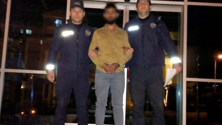 Ticari taksiyi gasp etti, aracını almaya giden taksiciyi 7-8 kişiyle darp etti