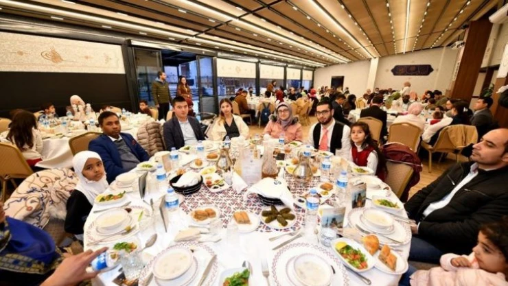 YTB Başkanı Eren: 'Türkiye ile bağlarınızı her zaman muhafaza edeceksiniz'